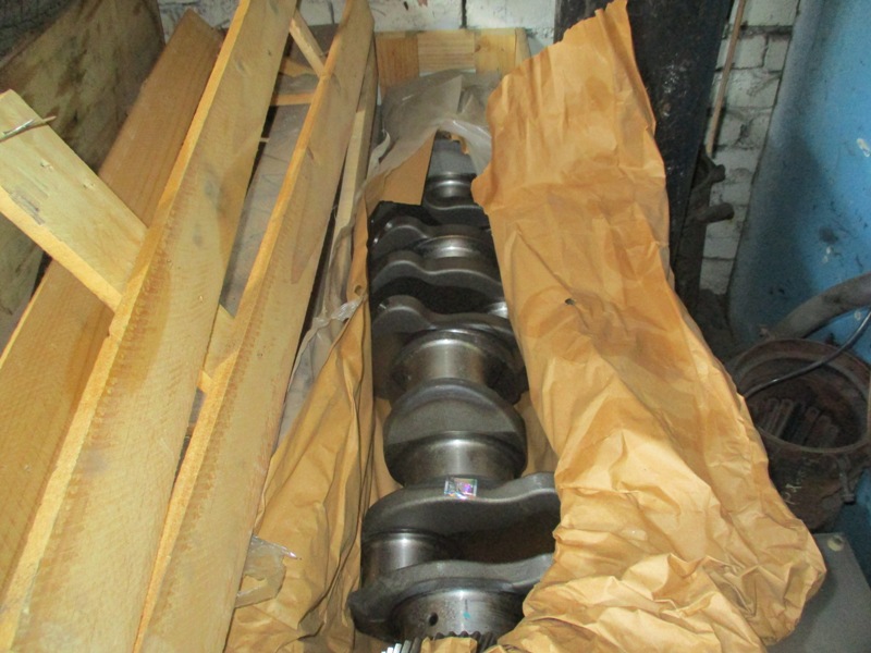 Вал коленчатый  ДВС D6CB Hyundai Univers