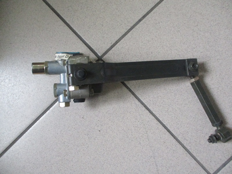 Кран уровня пола Daewoo BH120