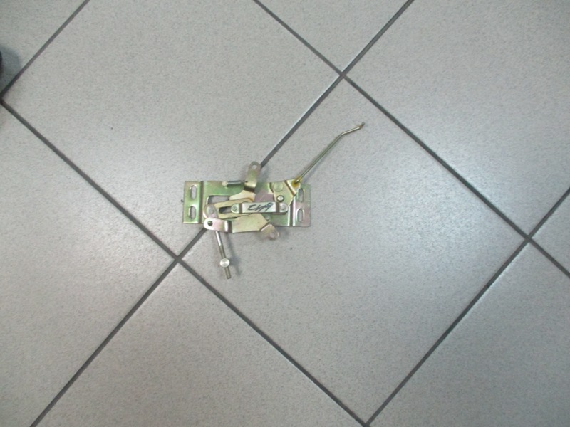 Замок багажного отсека Space