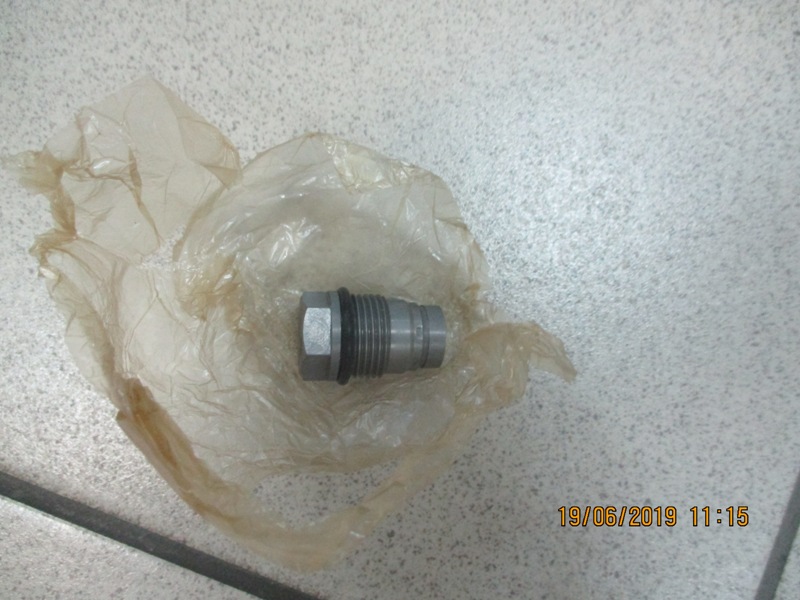 Клапан давления топлива  Daewoo BH120