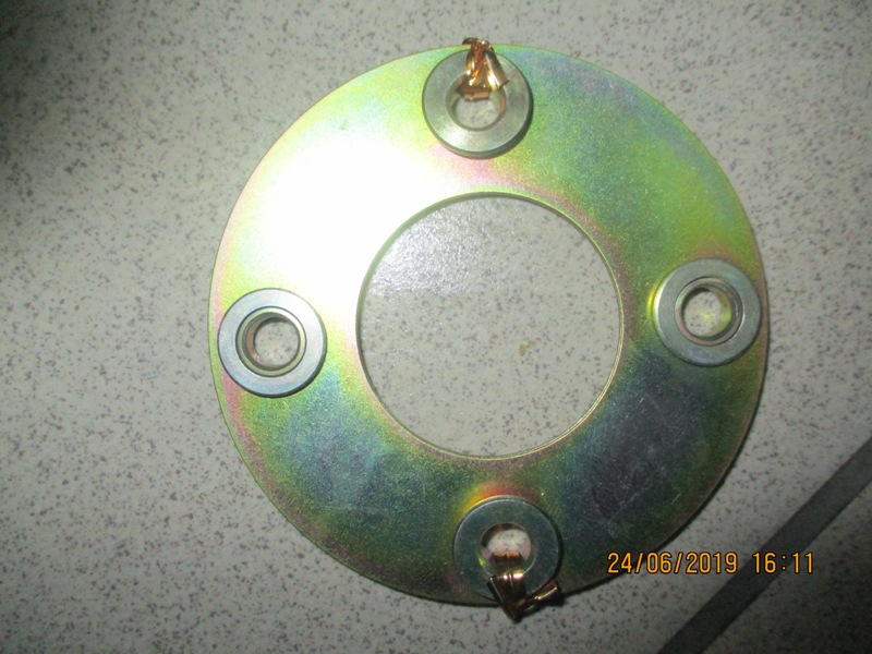 Соединительная пластина ТНВД круг.без гайки Aero Space