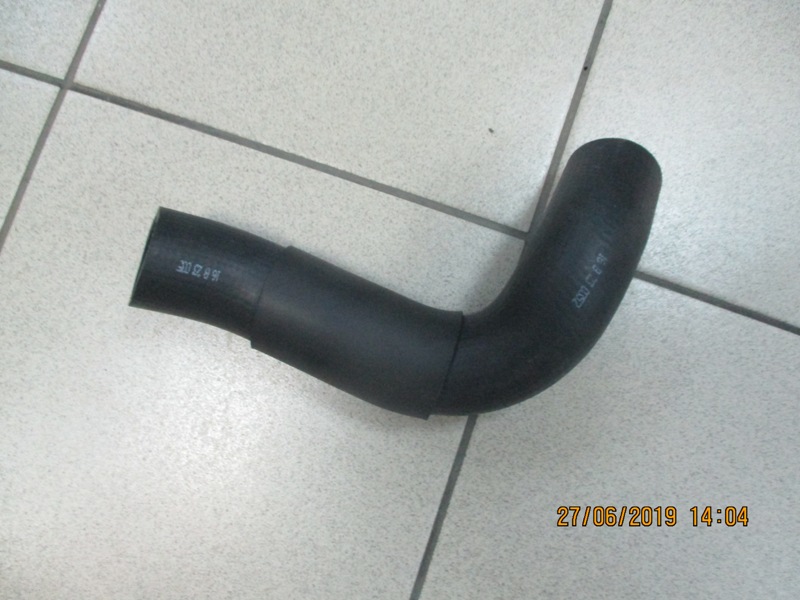 Шланг помпы водяной Hyundai Univers