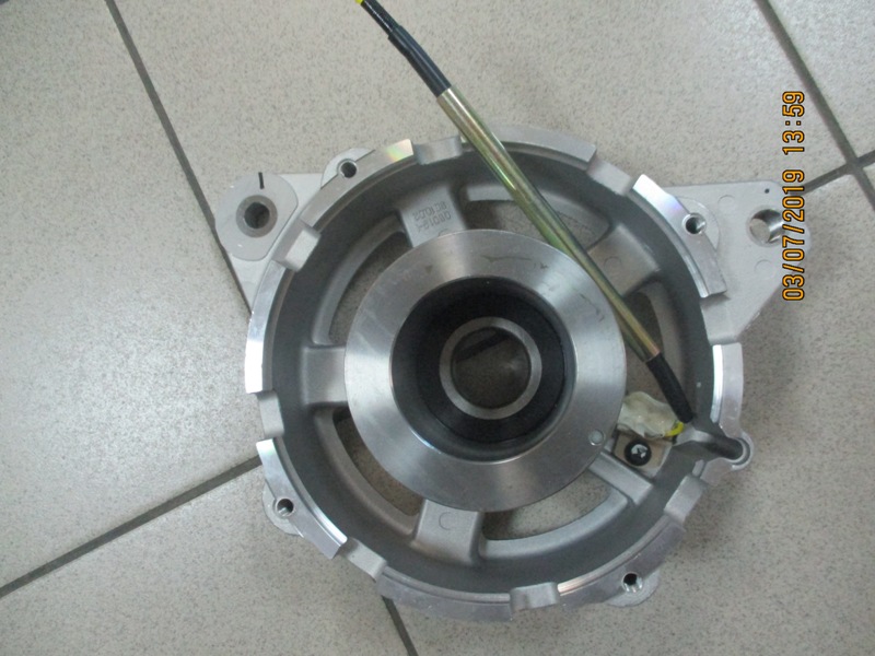 Крышка генератора задняя Hyundai Univers