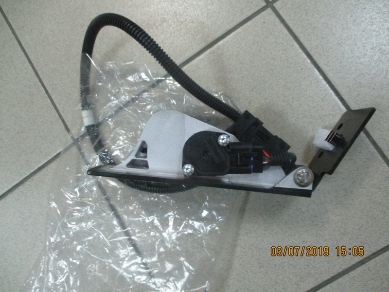 Педаль газа Hyundai Univers